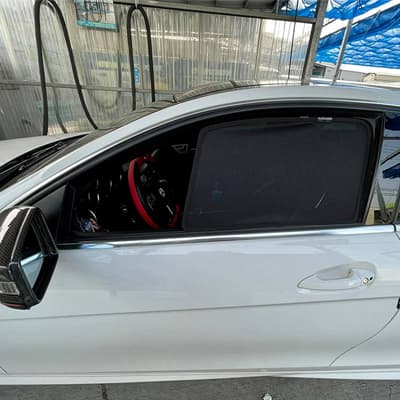 Mercedes-Benz C-Class 客製款車窗遮陽簾安裝心得